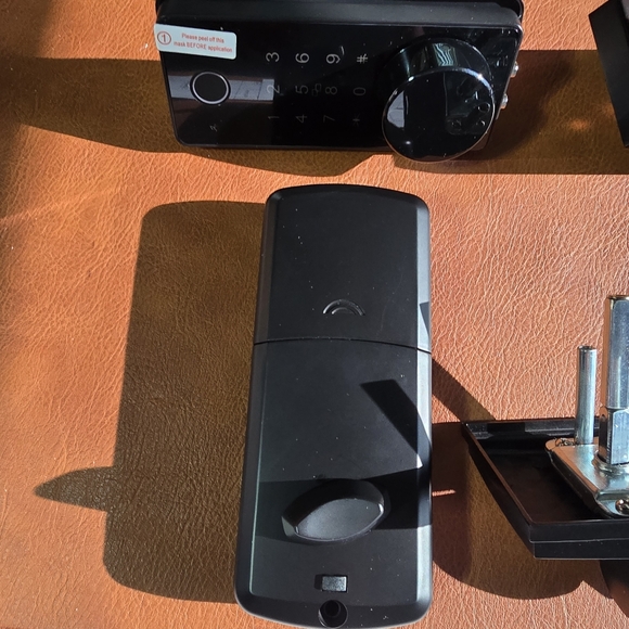 Smart Door Lock - Picture 2 of 10